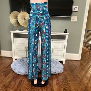 “Supernova” Stretch & Flowy Pants. Size S. Great Fit & Stretch!